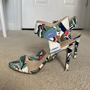 Nine West Heels size 8